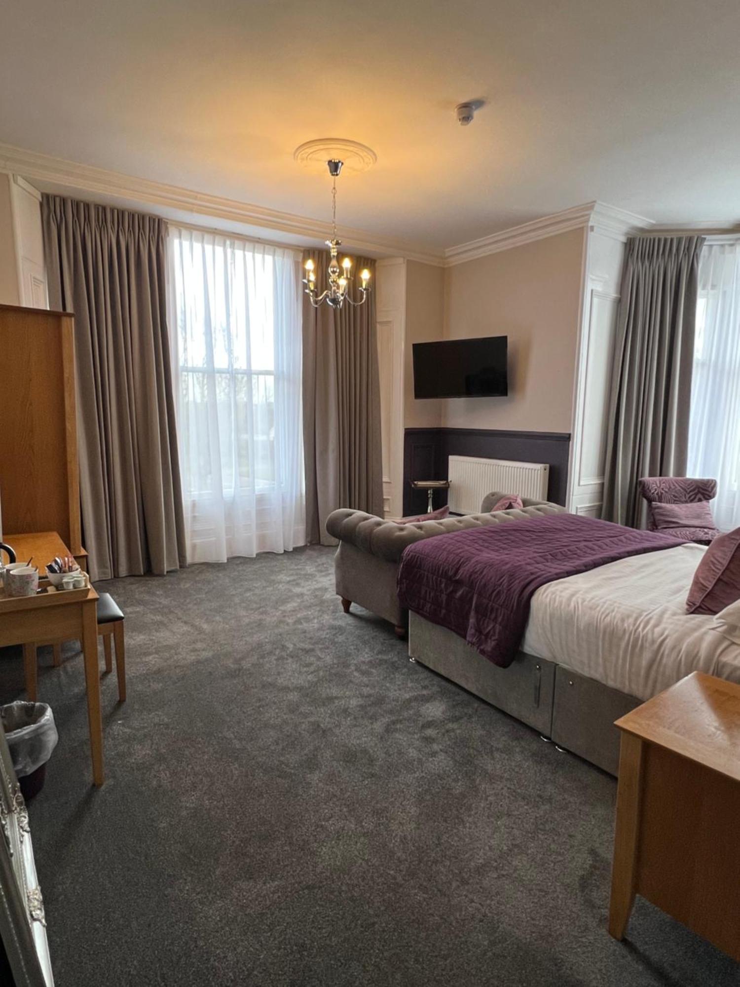 Chapel Cross Guesthouse Roslin Eksteriør bilde