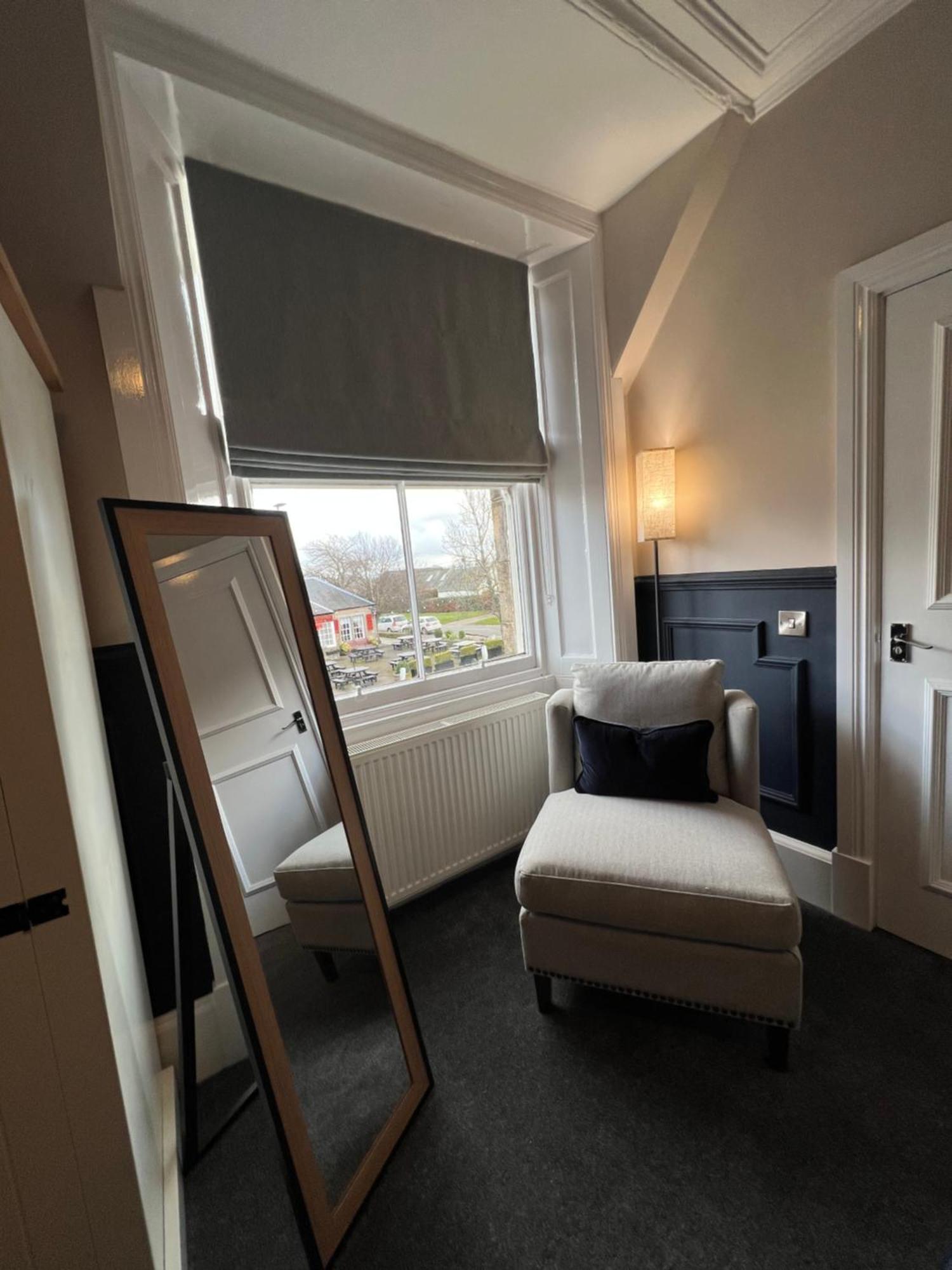 Chapel Cross Guesthouse Roslin Eksteriør bilde